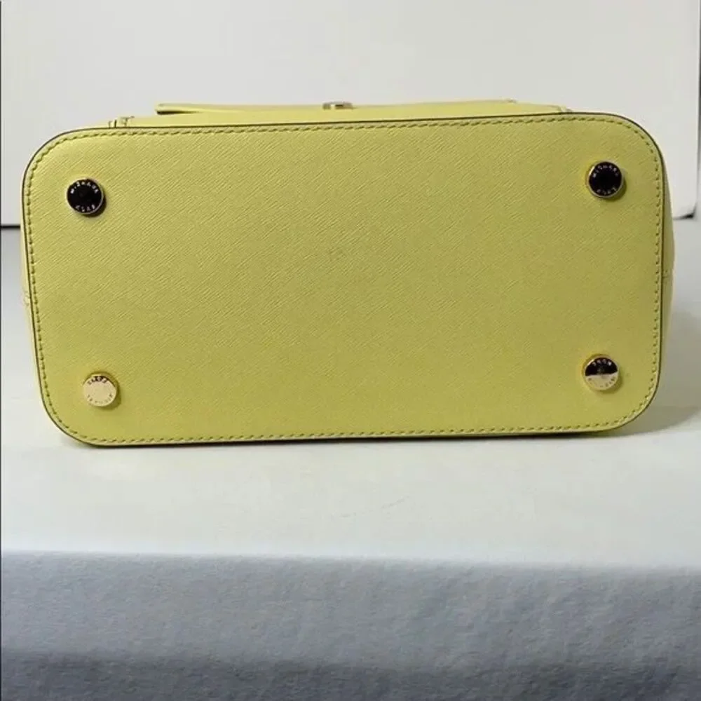 Michael Kors Jet‎ Set Pocket Multi-function tote